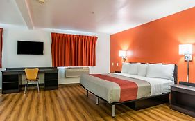 Motel 6-Barkeyville, Pa